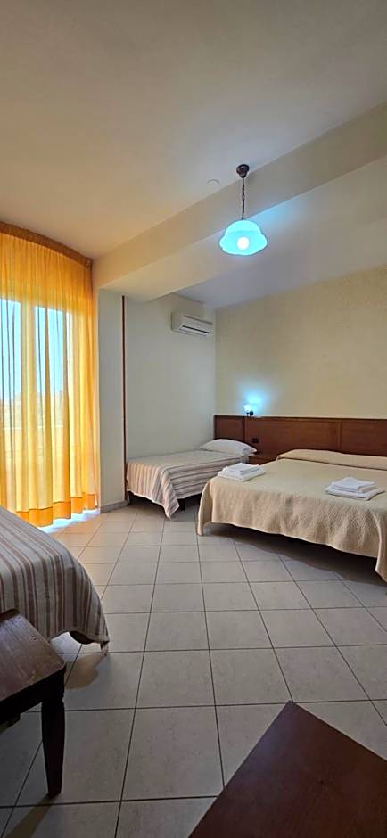 Hotel Ristorante La Decanata