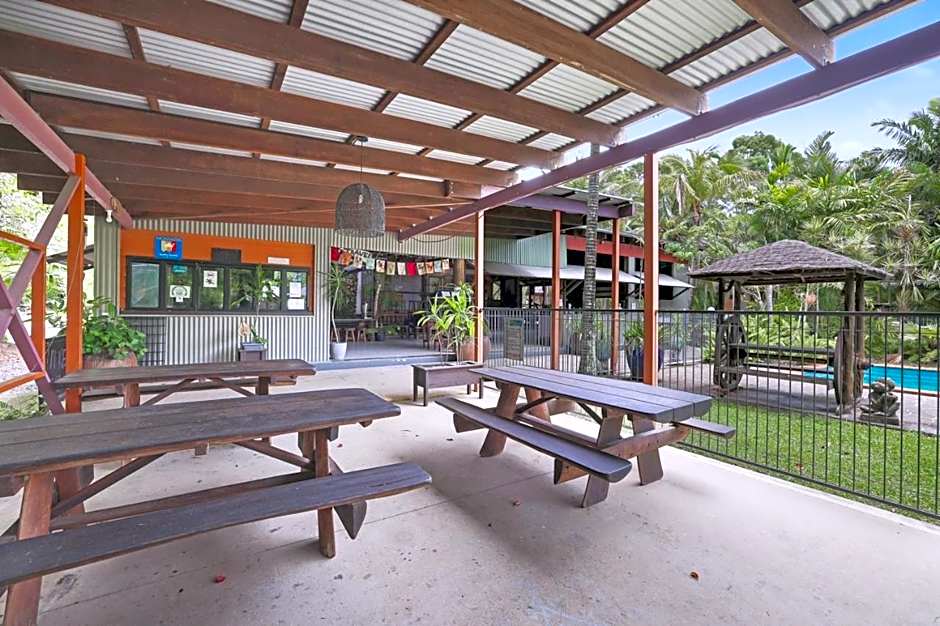 1770 Southern Cross Travellers Retreat