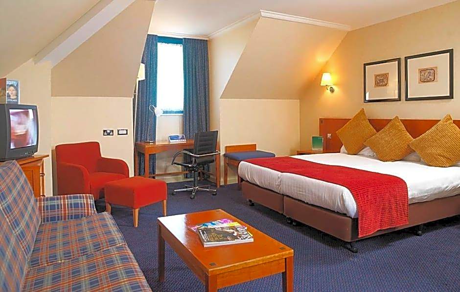 Holiday Inn Luton South - M1 Junction 9