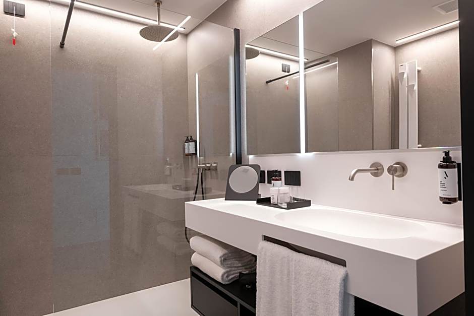 J44 Lifestyle Hotel