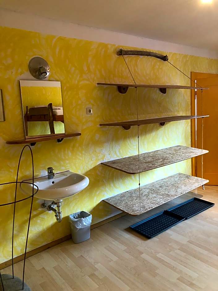 Schiff Bihlerdorf - Hostel