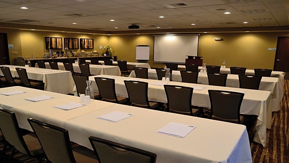 Holiday Inn Express Belgrade-Bozeman Area, an IHG Hotel