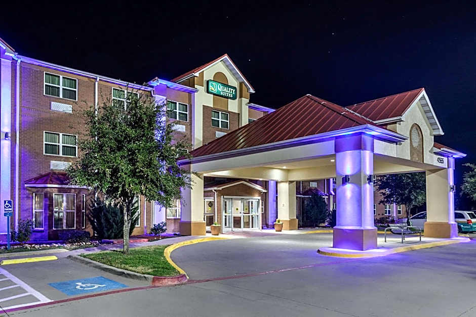 Quality Suites Addison-Dallas