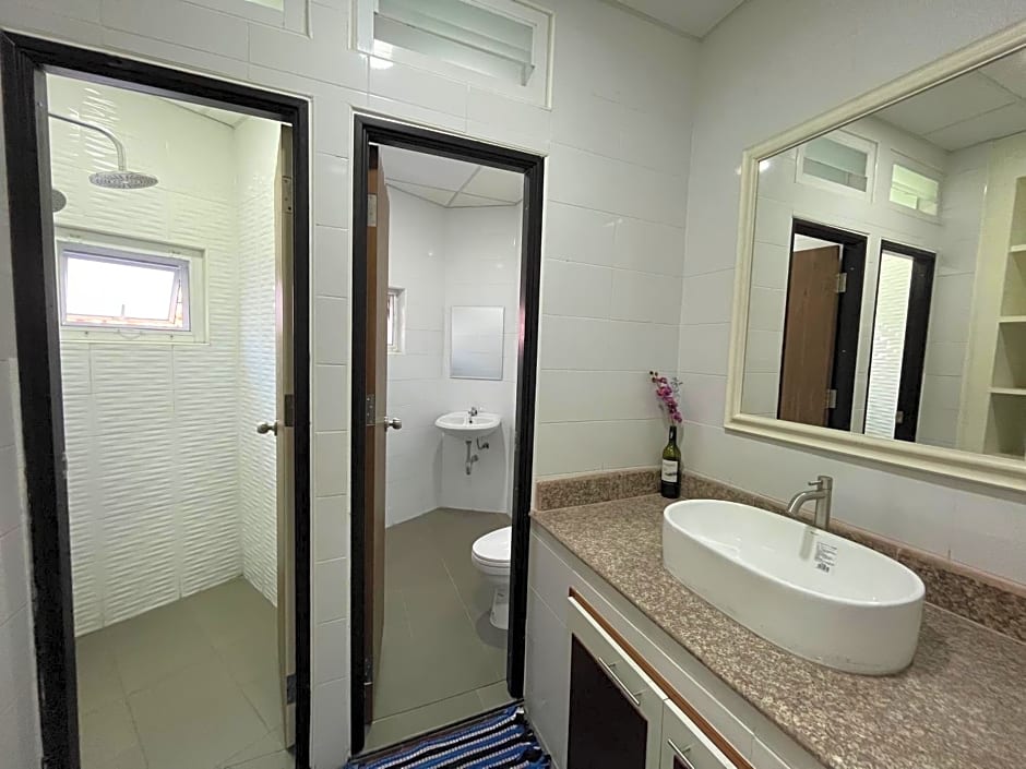 Dao Jaras Fah Hometel ดาวจรัสฟ้าโฮมเทล