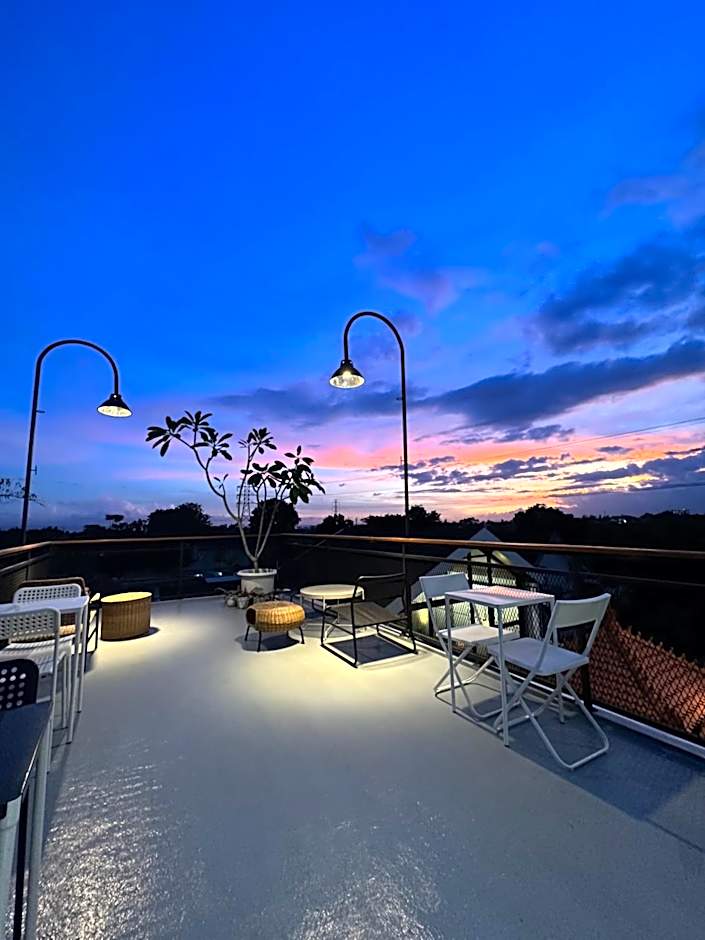 Cendhani Raras Gallery