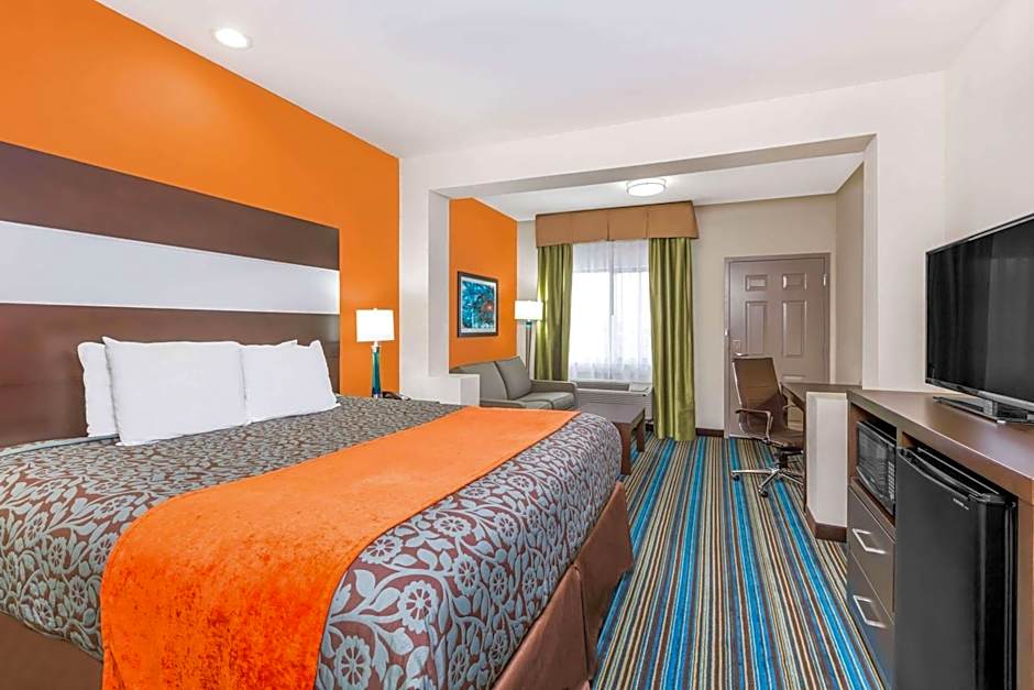Days Inn & Suites by Wyndham Katy