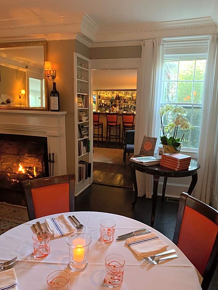 Bridgehampton Inn