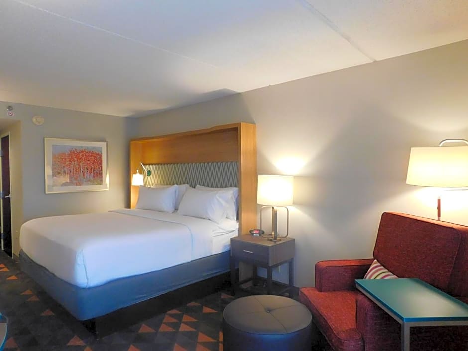 Holiday Inn Hotel & Suites Rochester - Marketplace By IHG
