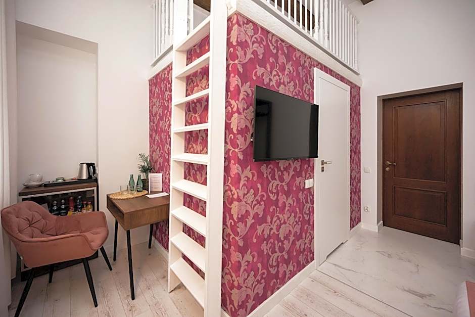 Hive Family House