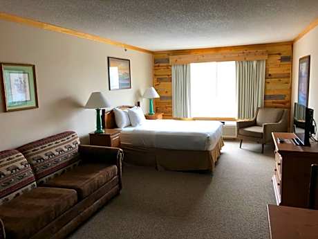 Queen Room with Sofa Bed