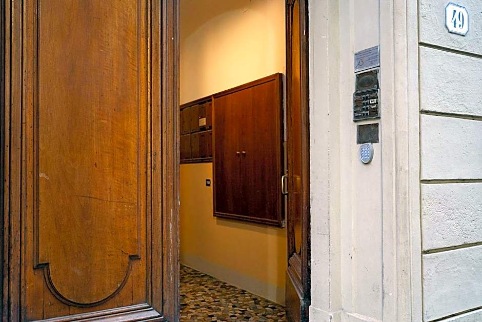 Artemide Guest House