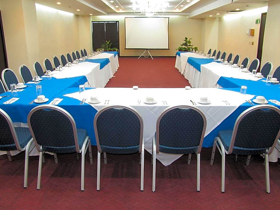 Aranzazu Plaza Kristal Aguascalientes