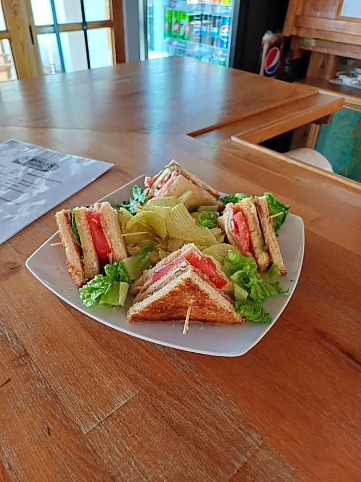 Siroco's Rooms And Studios