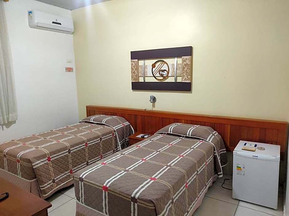 Foz Presidente Economic Hotel