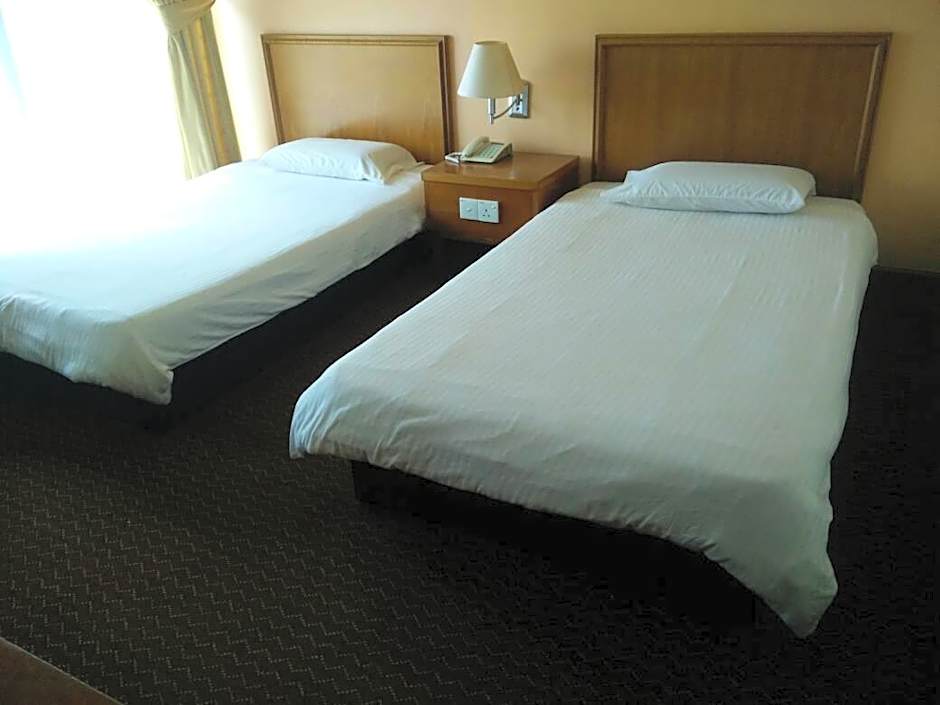 Putra Brasmana Hotel