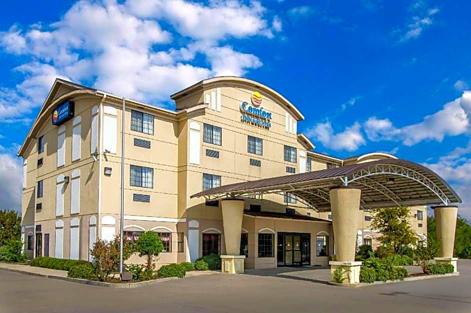 Comfort Inn & Suites Atoka