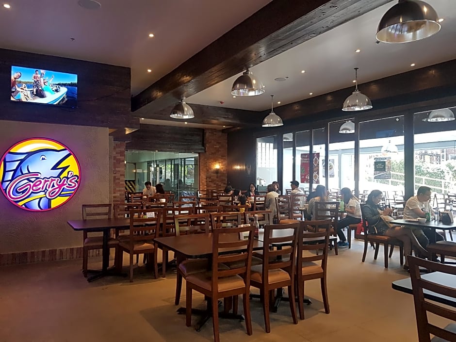 Travelite Hotel Legarda