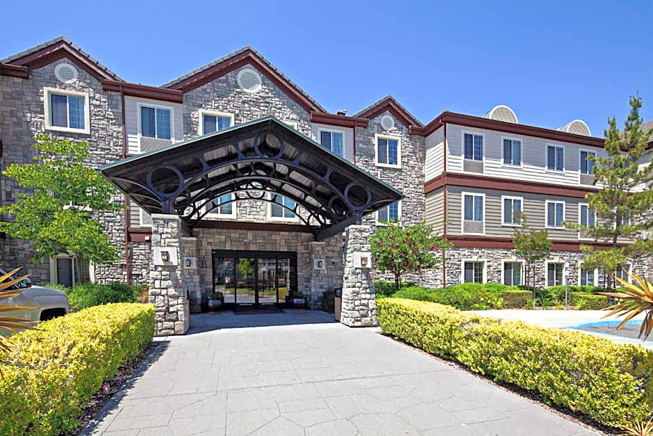 Staybridge Suites Fairfield Napa Valley Area by IHG