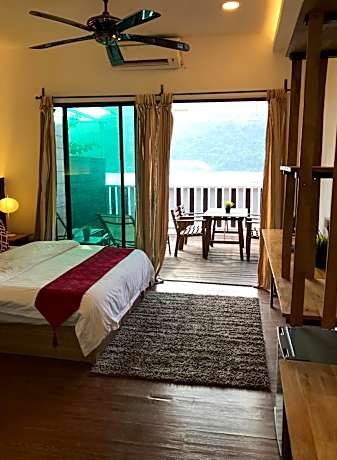 Seaview Room