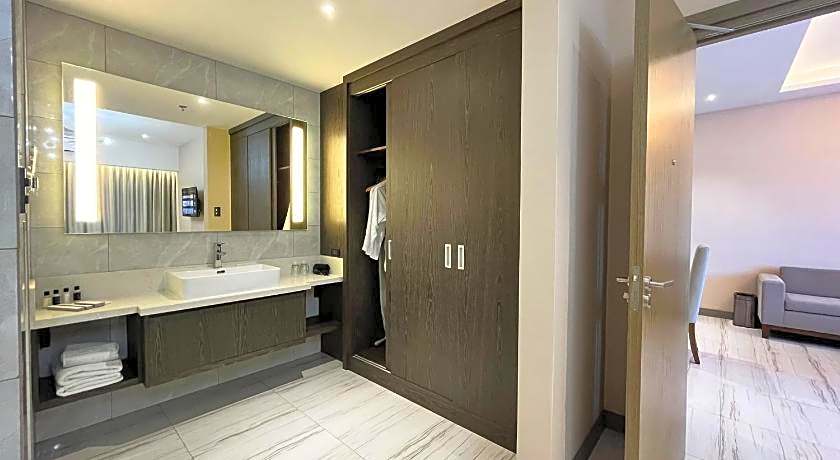 Capitol Hill Hotel and Suites