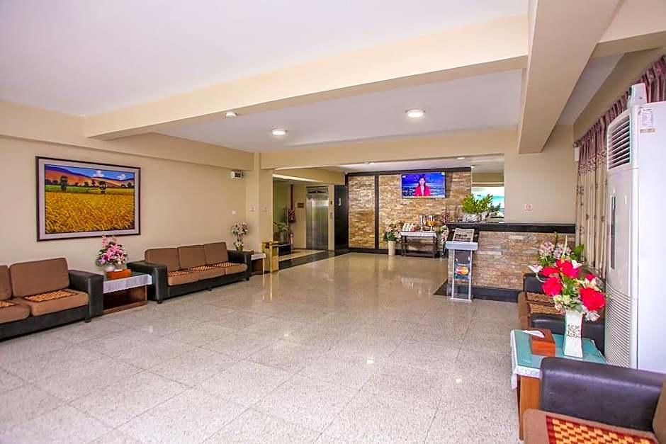 Grace Treasure Hotel