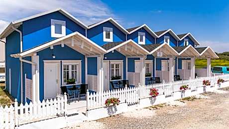 Nafsika Suites