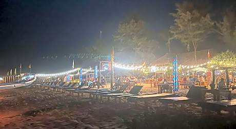 Vitamin Sea Beach Cabana