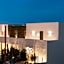 NĒRO Boutique Hotel