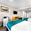Howard Johnson by Wyndham Santa Cruz Beach Boardwalk