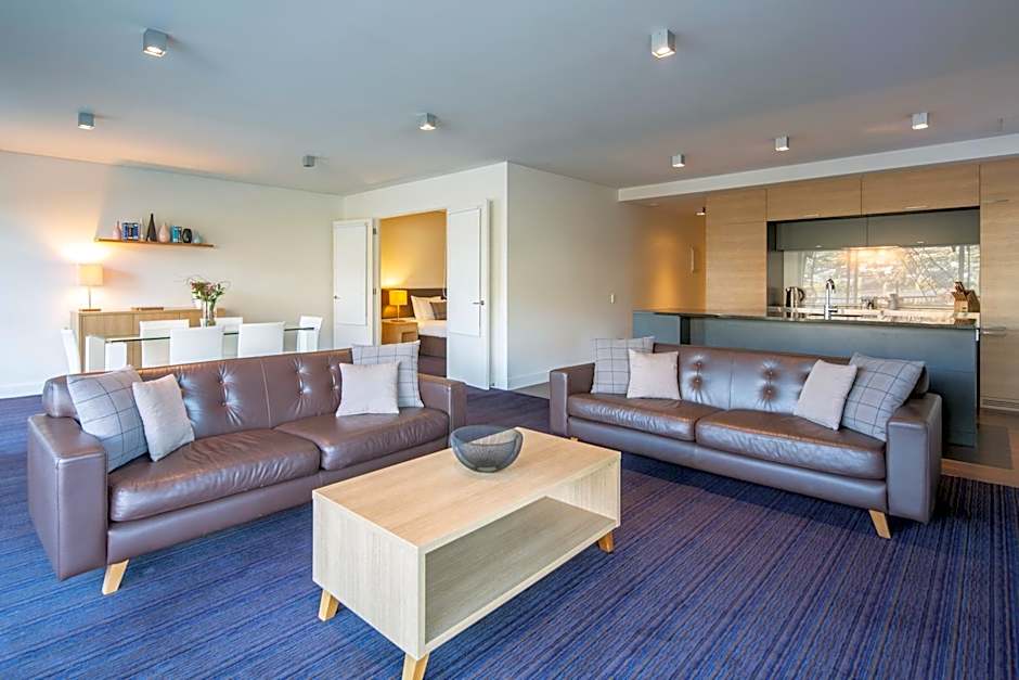 Marina Apartments - Element Escapes