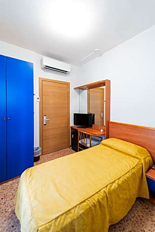 Small Single Room with Balcony