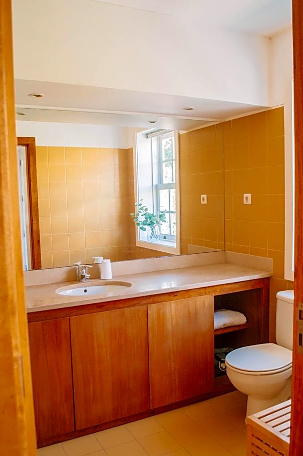 Just like Home - Number 8 em Quinta das Mineirinhas