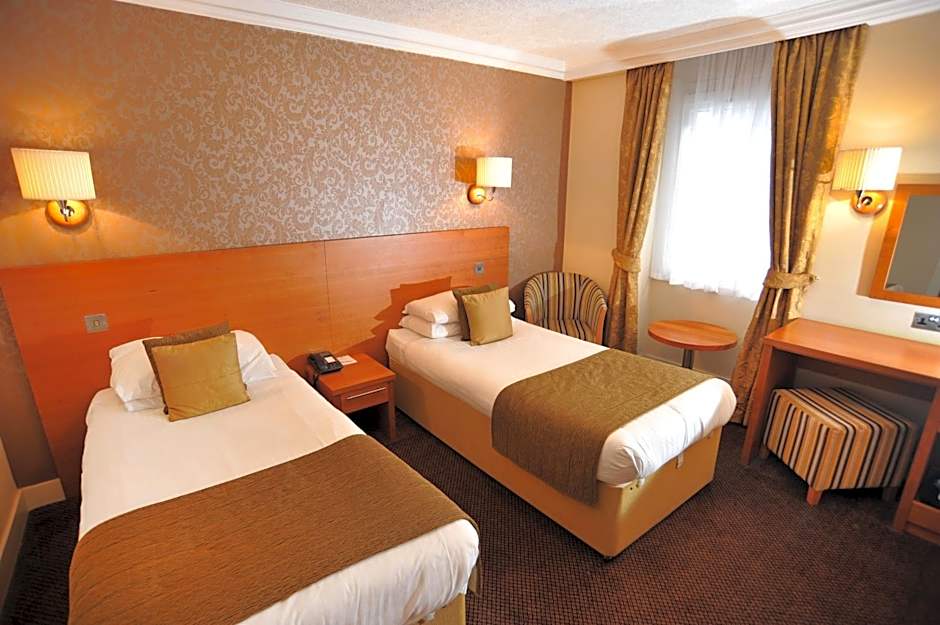 Golden Lion Hotel