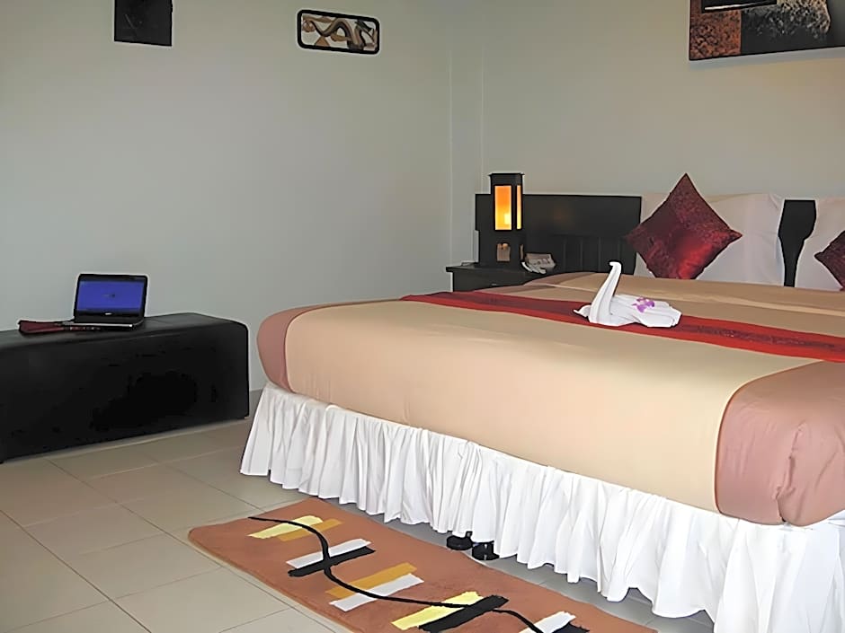 The Nice Patong Hotel