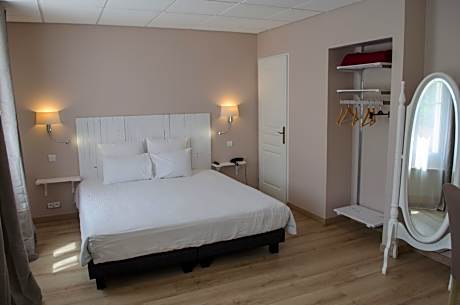 Double - King Bed