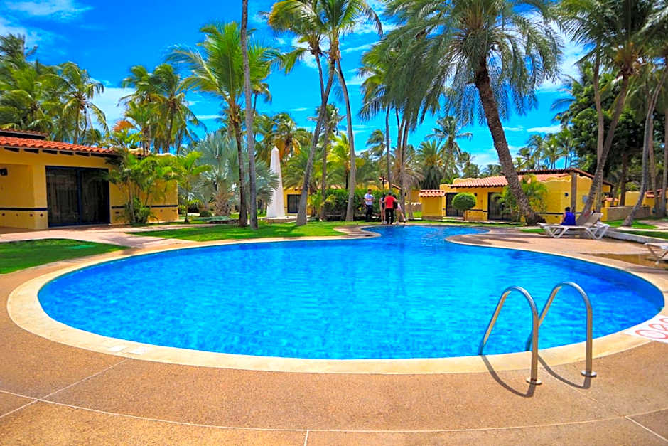 Hesperia Playa El Agua