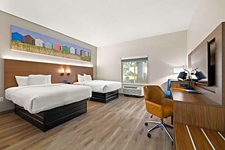 Queen Room with Two Queen Beds with Shower