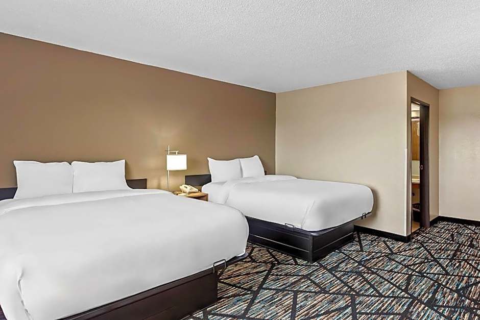Quality Inn & Suites Howe - Sturgis