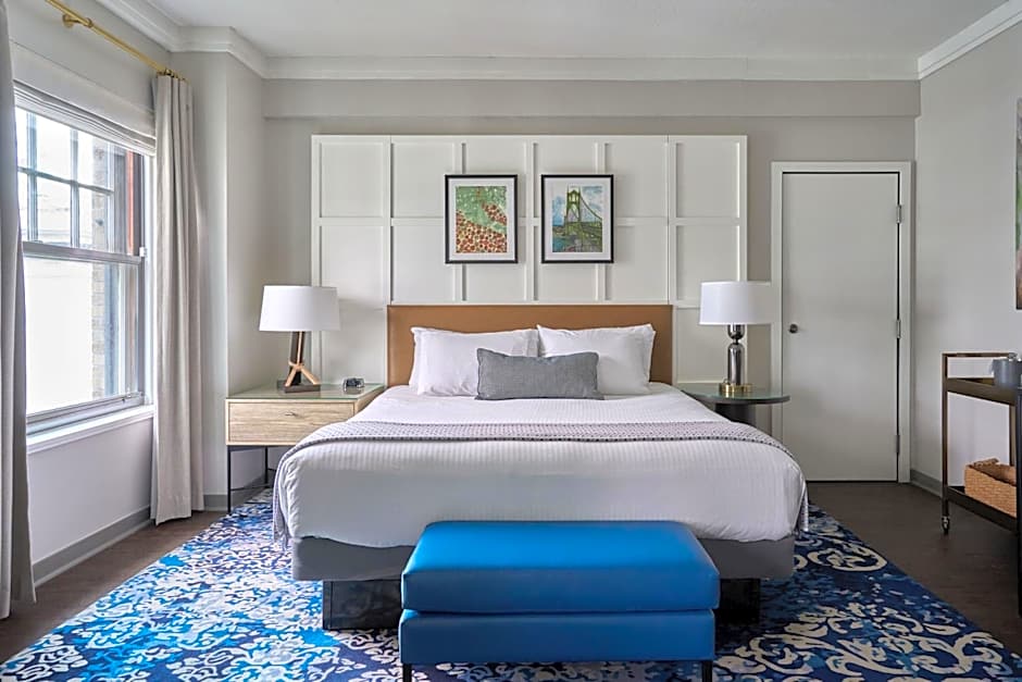 Heathman Hotel