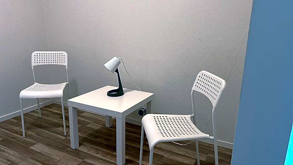 Rentalux Hostel - double & single rooms