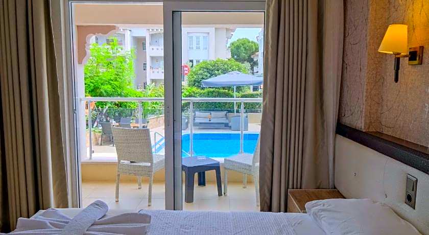 MONİ HOTEL