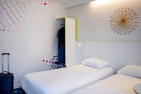 Premium Room With Two Single Size Beds