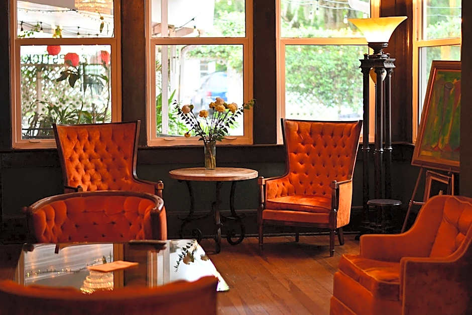 The DeLand Hotel