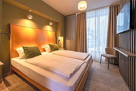 Superior Double or Twin Room with Terrace