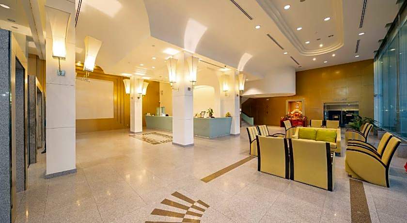 New Season Hotel