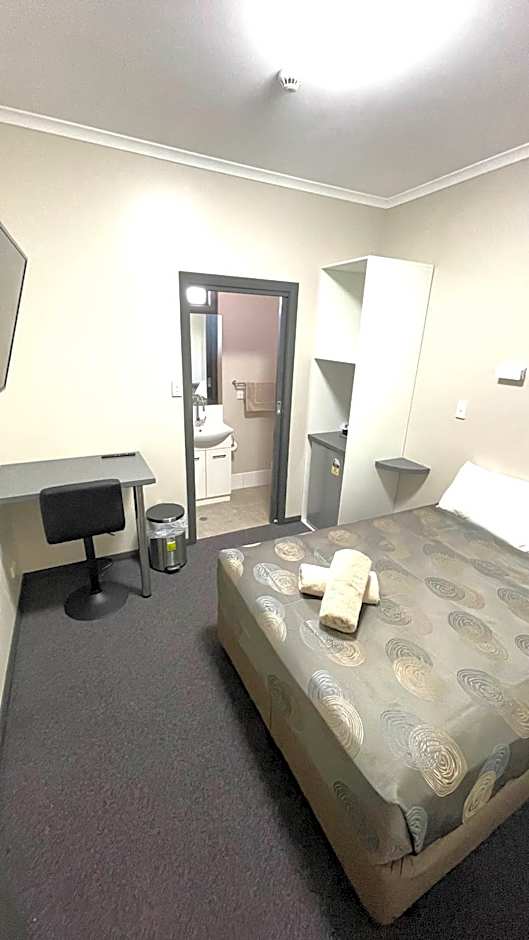 Broken Hill Tourist Lodge