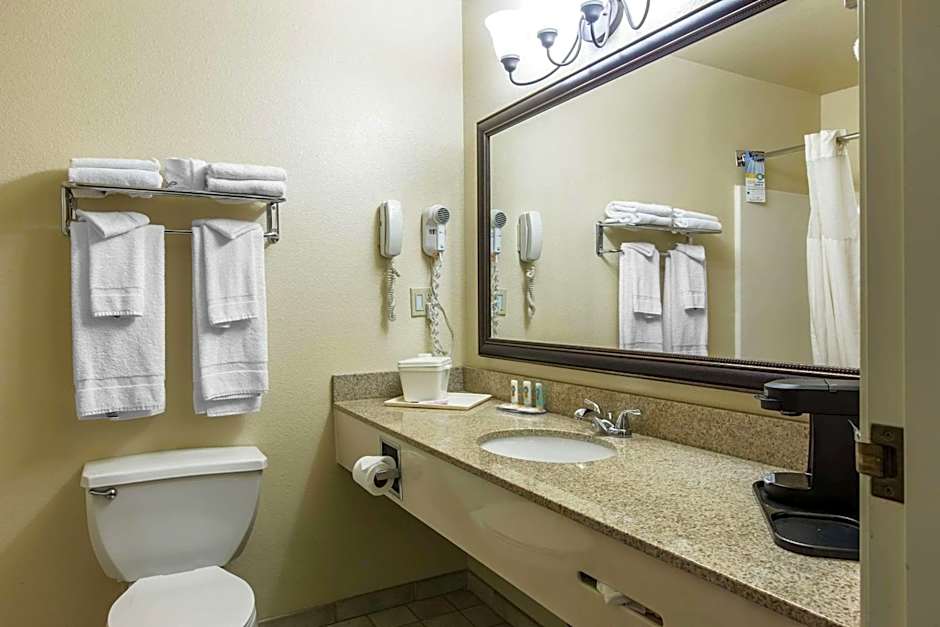 Quality Inn & Suites Silverthorne - Copper Mountain