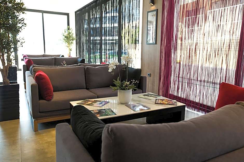 Kalevera Hotel