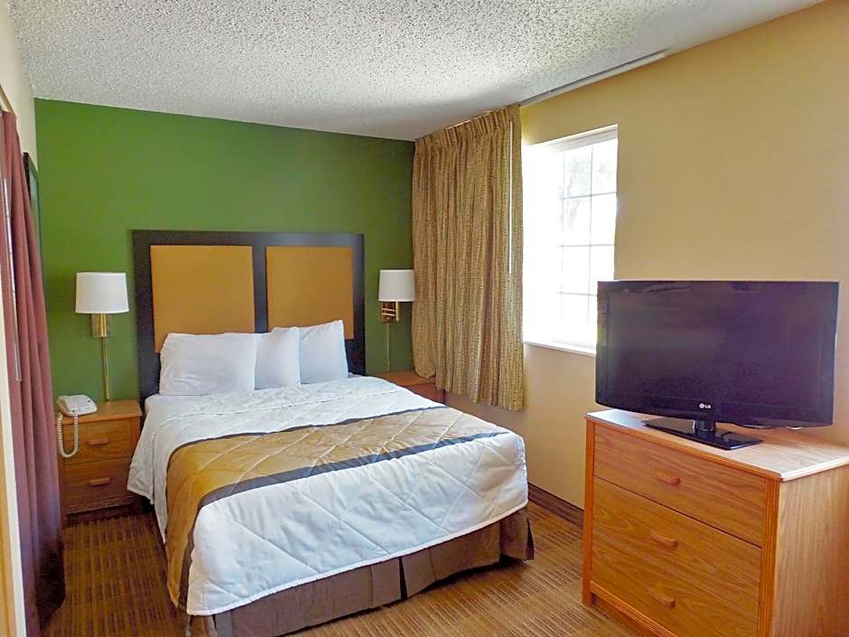 Extended Stay America Select Suites - Providence - Airport