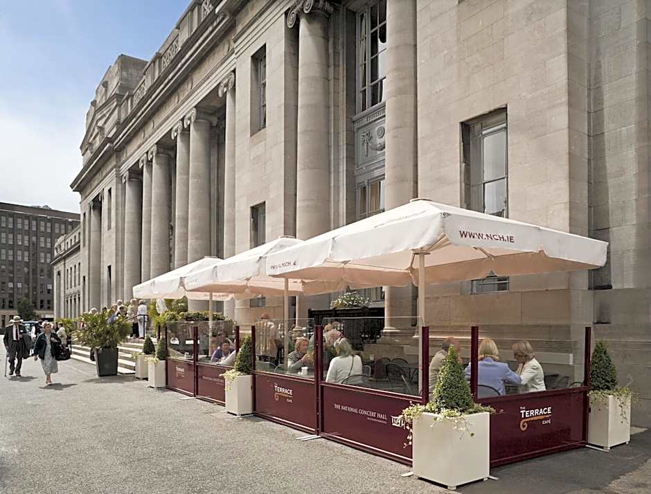 Stauntons on the Green Hotel